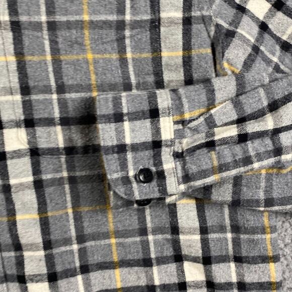 L.L.Bean Scotch Plaid Flannel Shirt Slightly Fitted Men's Medium Gray Plaid - Picture 3 of 10